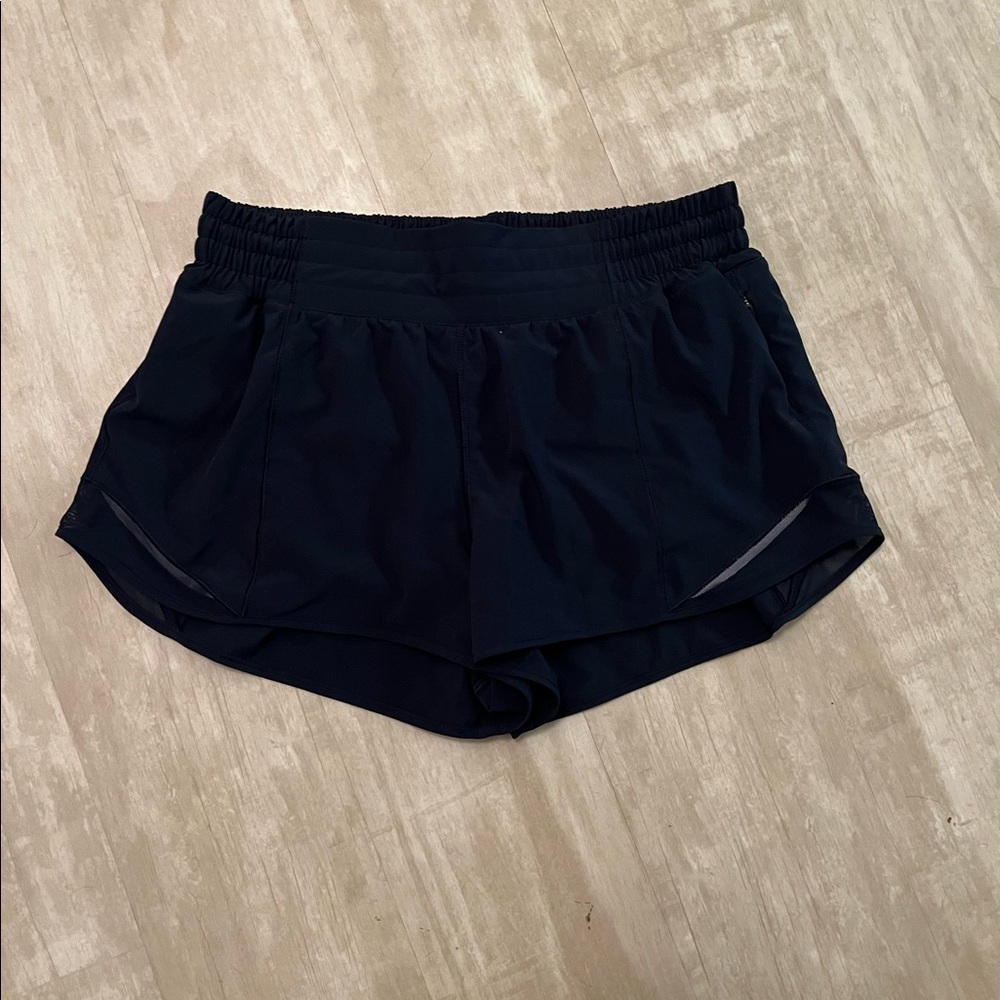 Lululemon Hottie Hot High Rise 2.5” Shorts